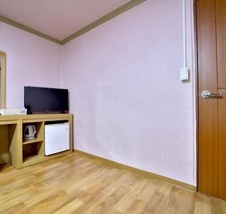 Daegu Bisan-Dong Villa Motel חדר תמונה