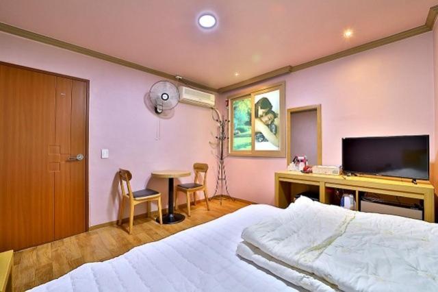Daegu Bisan-Dong Villa Motel חדר תמונה