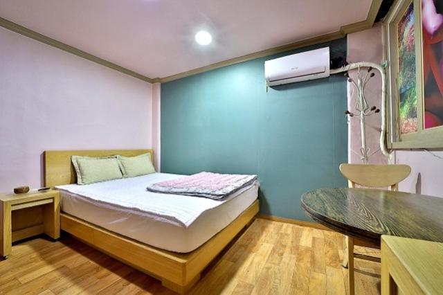 Daegu Bisan-Dong Villa Motel חדר תמונה