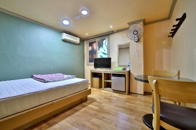Daegu Bisan-Dong Villa Motel חדר תמונה